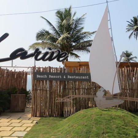 Larive Beach Resort ヴァガトール エクステリア 写真