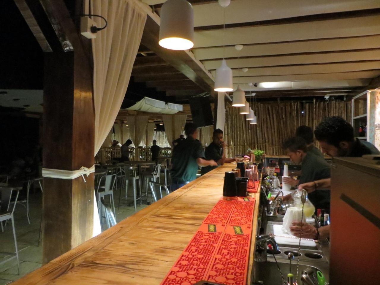Larive Beach Resort ヴァガトール エクステリア 写真