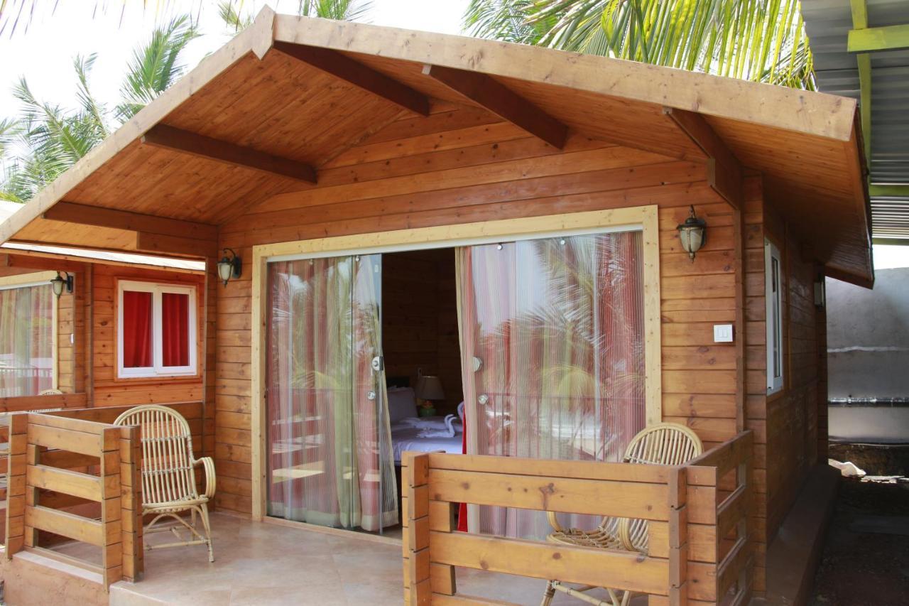 Larive Beach Resort ヴァガトール エクステリア 写真